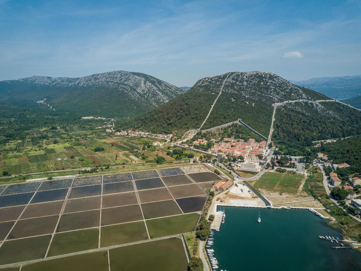 Hotel Faraon Trpanj Buitenkant foto
