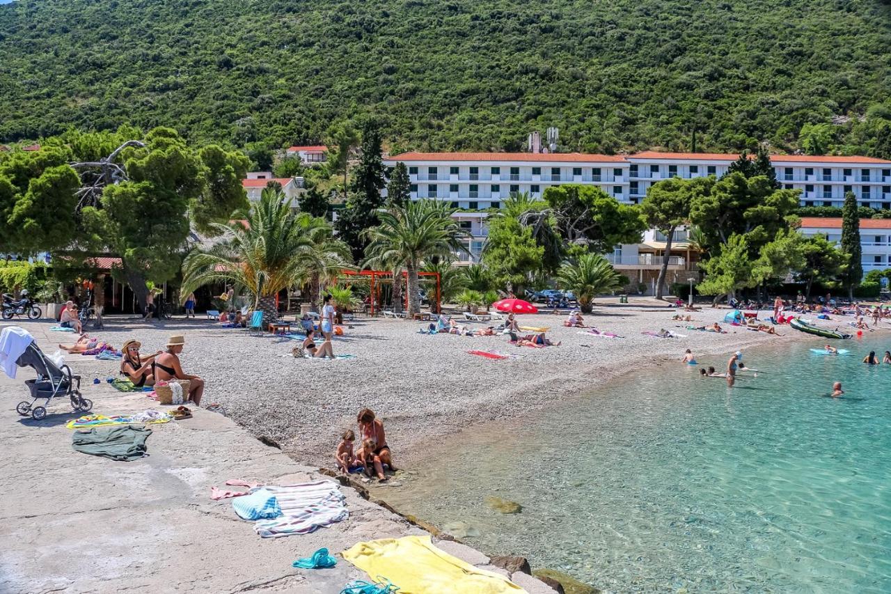 Hotel Faraon Trpanj Buitenkant foto