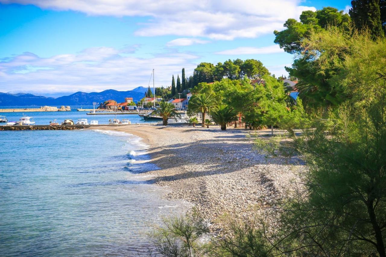 Hotel Faraon Trpanj Buitenkant foto