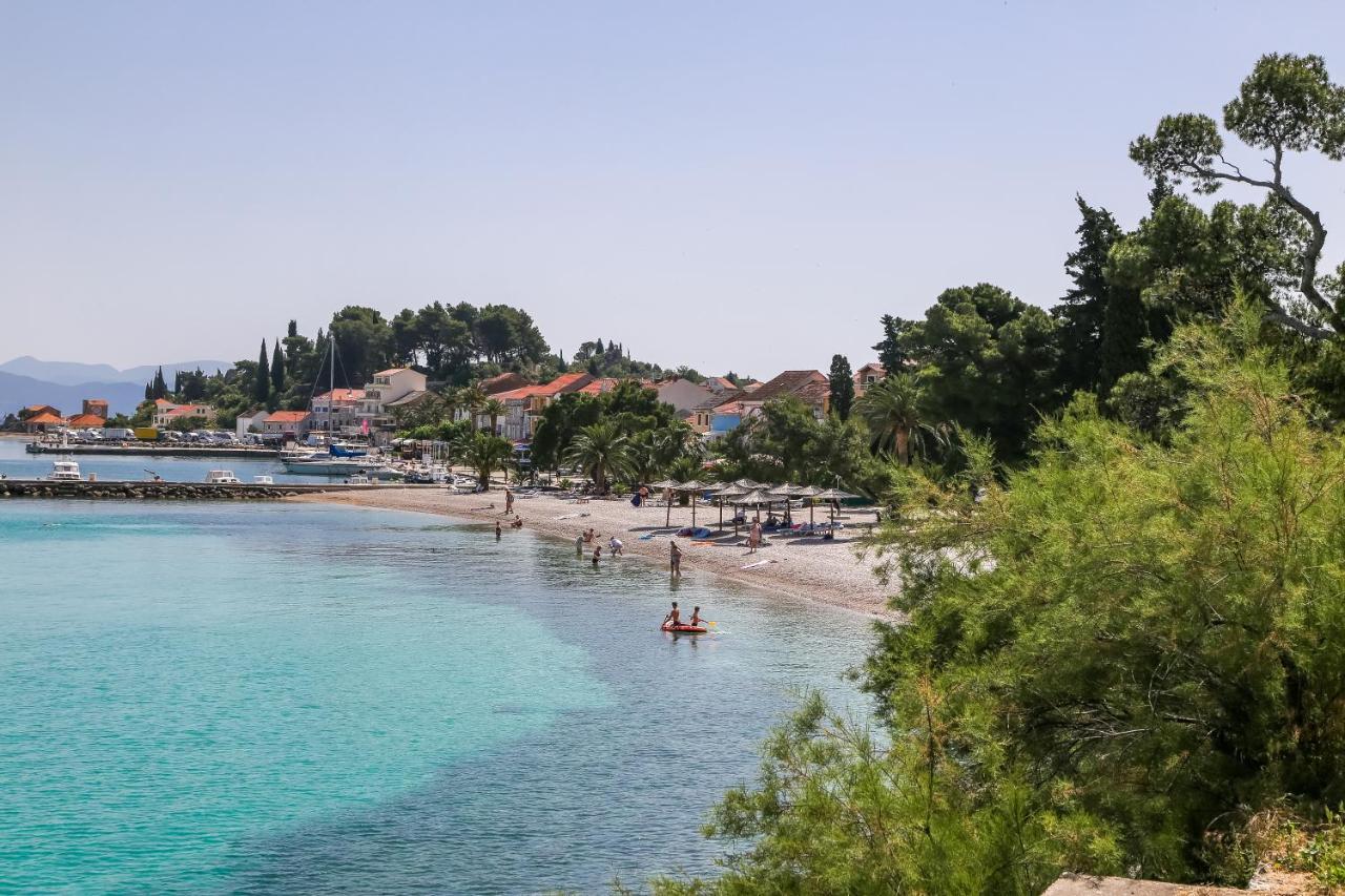 Hotel Faraon Trpanj Buitenkant foto