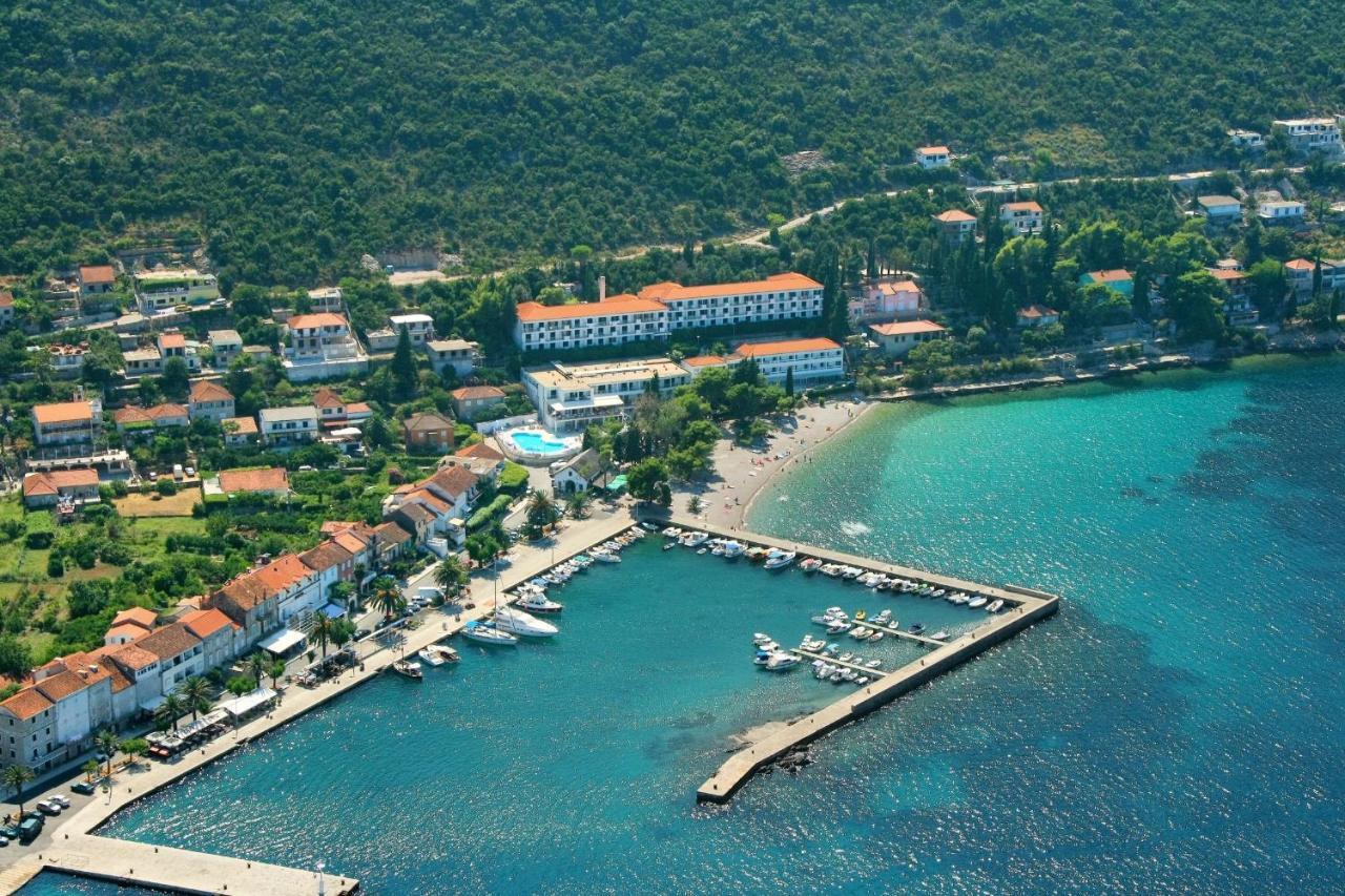 Hotel Faraon Trpanj Buitenkant foto